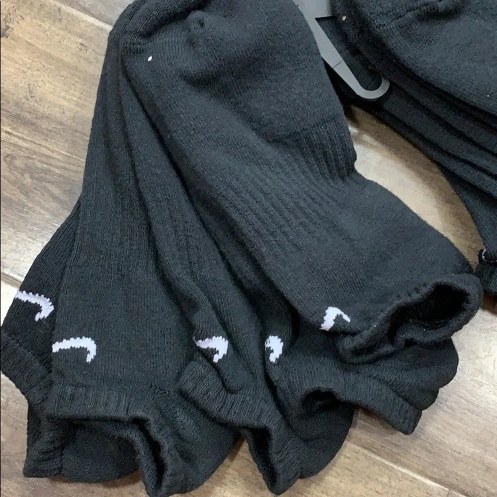 Nike pairs socks